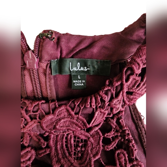 ALTERED: Lulus Formal Floral Lace Halter NeckBodycon Dress Size Large. Burgundy - Picture 3 of 10